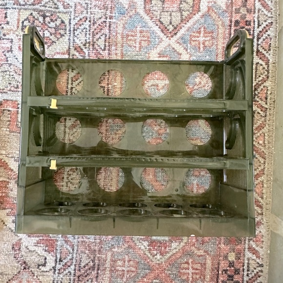 Egg Storage Container - Picture 2 of 4